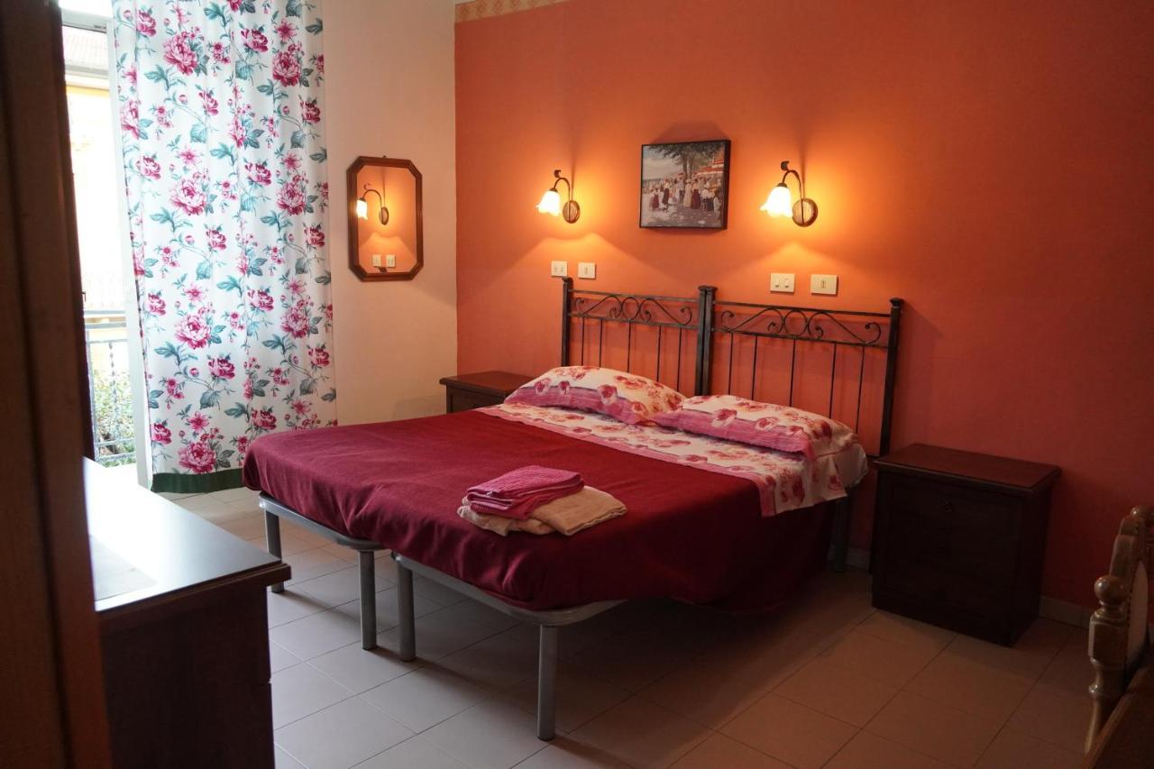 Hotel Villa Morgana Viareggio Buitenkant foto
